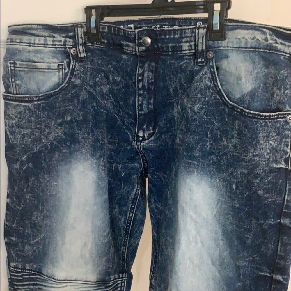 Kilogram  size 42  men’s pants  like new